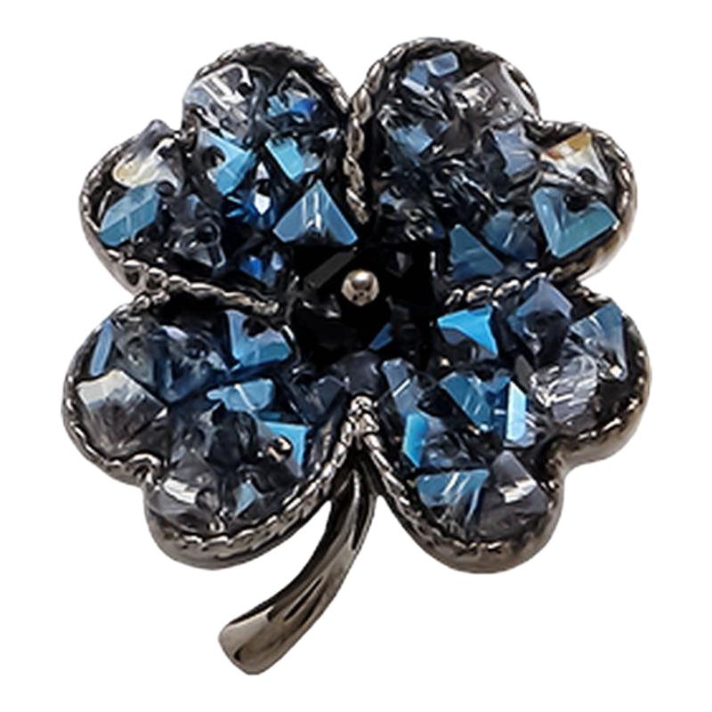 气质四叶草胸针高级感