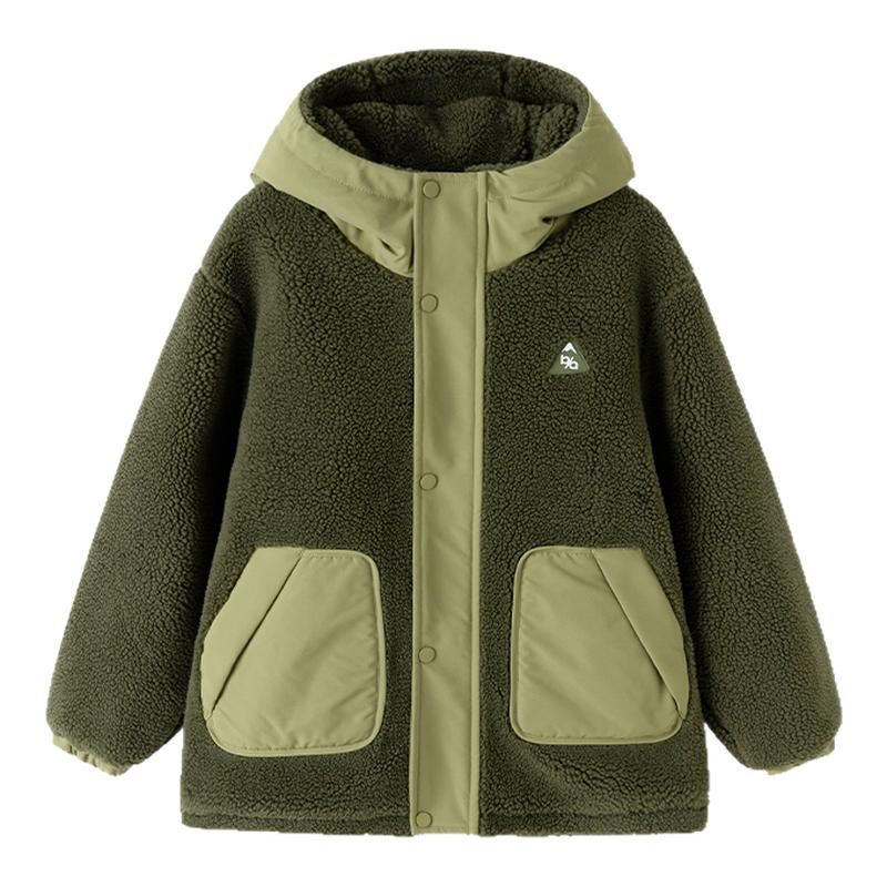 毛梭面料拼接，时尚户外配色