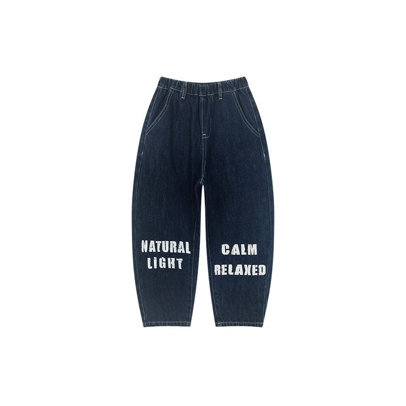 字母印花水洗牛仔裤,版型经典百搭