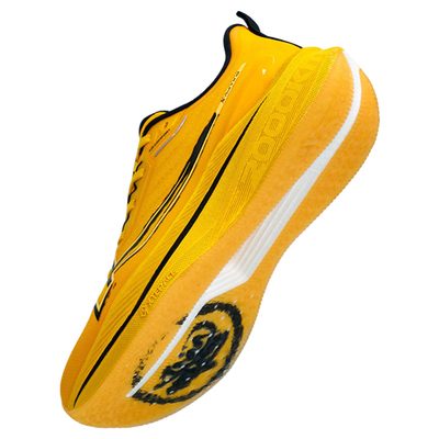 特步两千公里三代跑步鞋