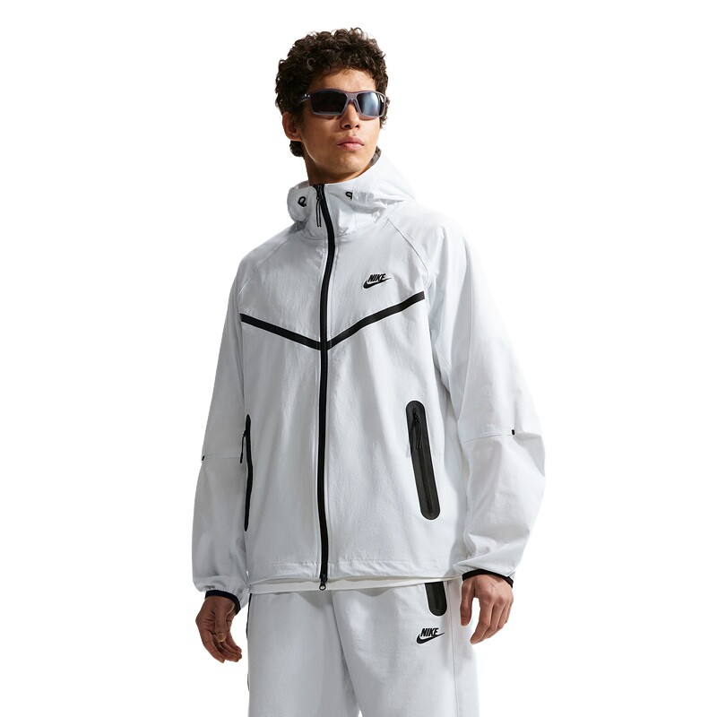 NIKE耐克白色男外套26夏新款跑步运动训练梭织连帽夹克IU7635-101
