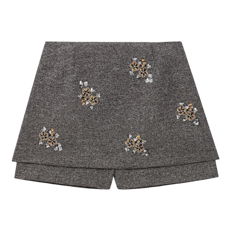 时尚花卉刺绣点缀 亮片贴片装饰细节