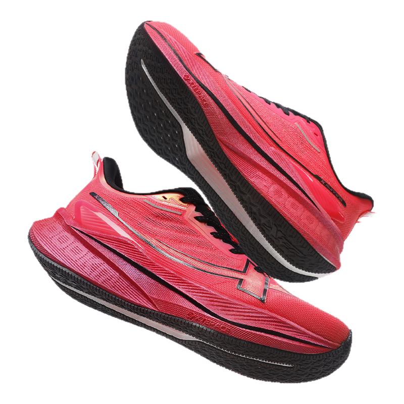 特步两千公里三代跑鞋男