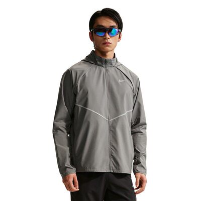 NIKE耐克男外套夏季轻薄速干透气跑步上衣梭织立领夹克IF2370-084