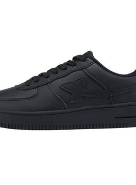 特步板鞋空军一号男鞋2026新款黑色网面运动鞋皮面纯黑色休闲鞋女