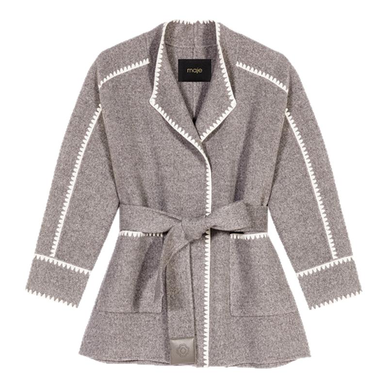 双色双面短款款式 白色刺绣装饰细节