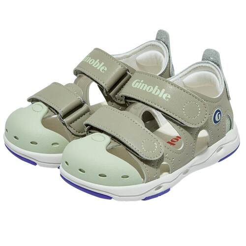 鞋头后跟包裹，保护脚丫自由跑跳