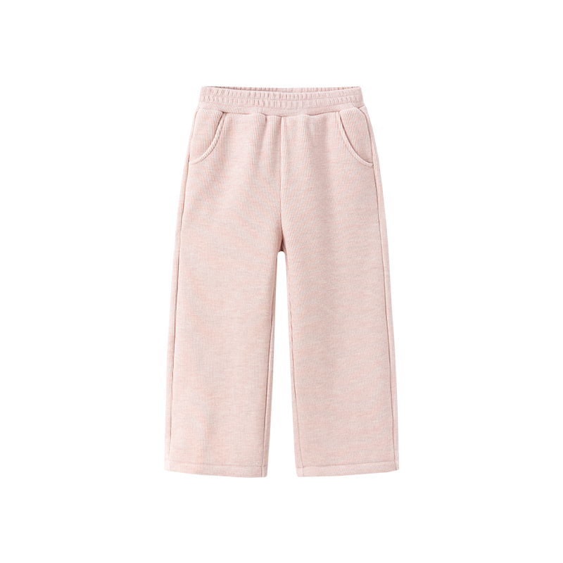 中性直筒裤型，包容不同体型