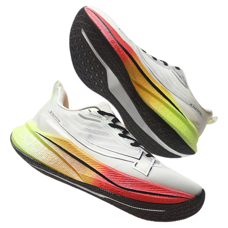 特步两千公里三代跑鞋