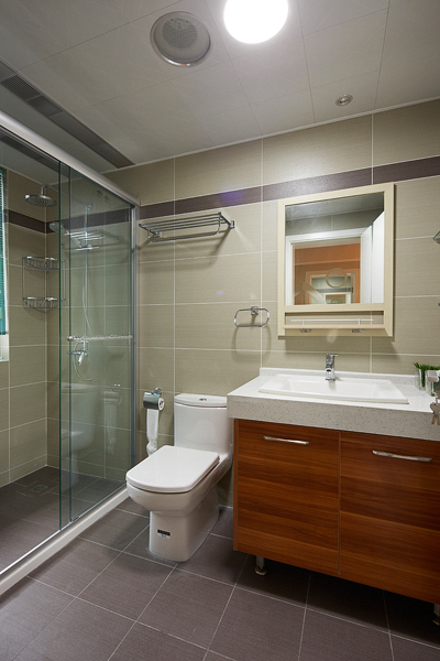 U型厨房装修效果图大全 木纹橱柜效果图_14