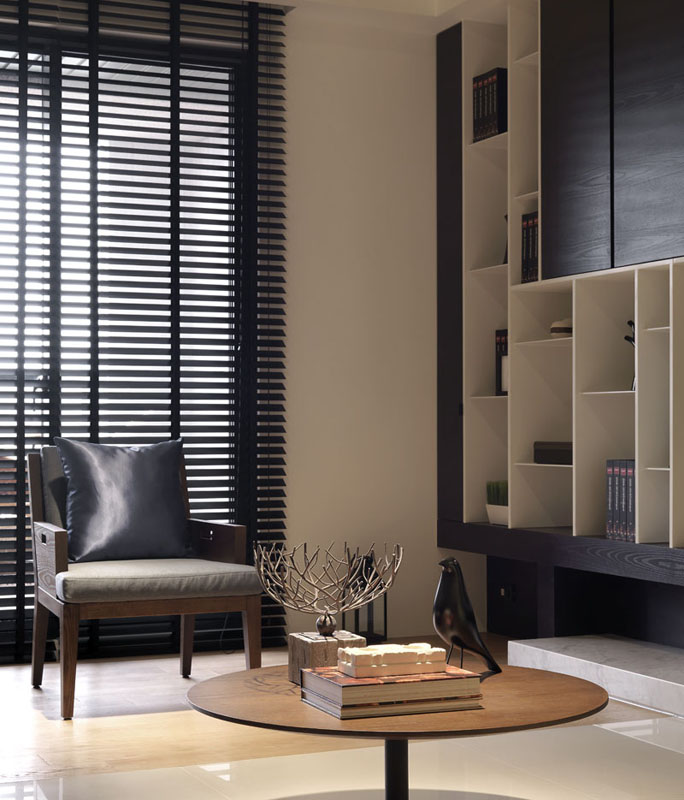 主卧大衣柜效果图大全 现代简约风白色衣柜图片_9