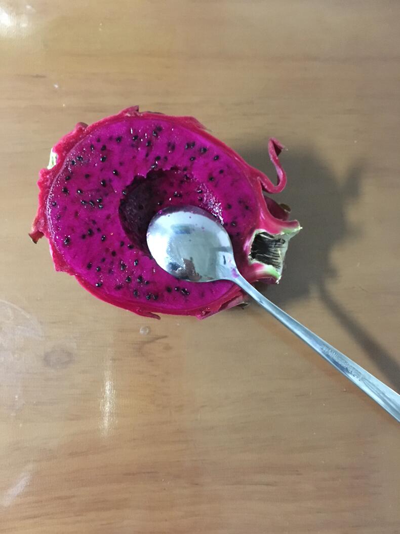 百果园金都一号红心火龙果