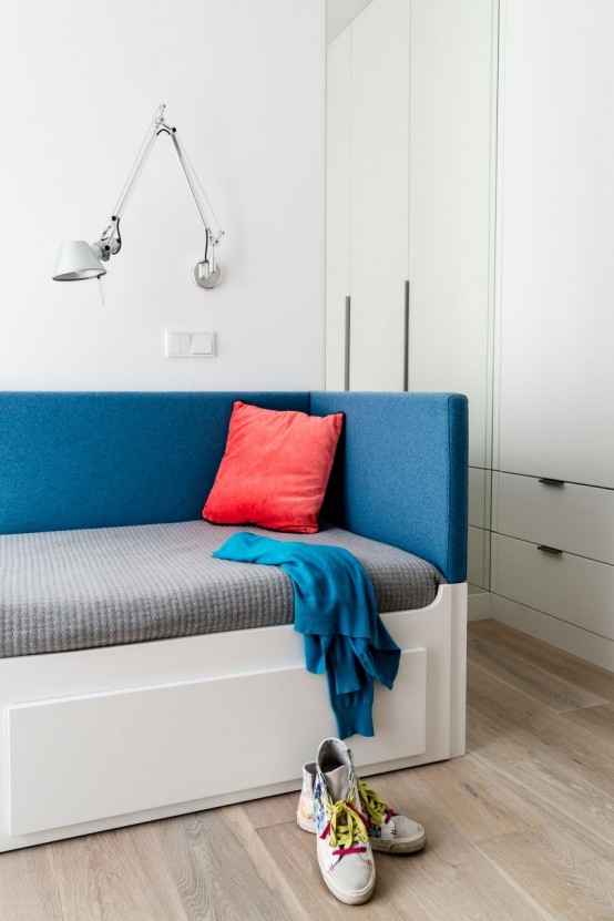 极简厨房装修效果图 白色厨柜图片大全_7