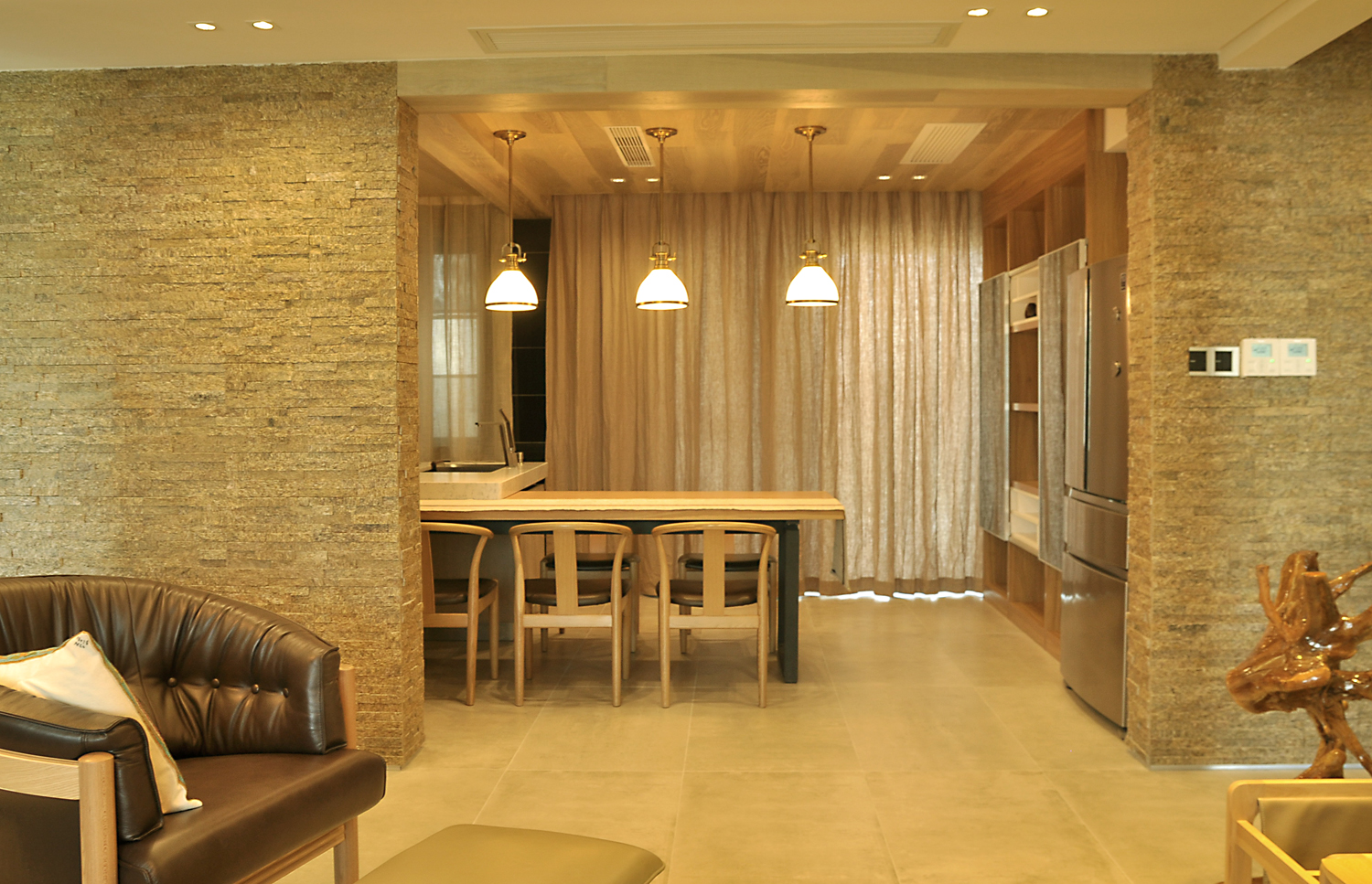 欧式银白门窗图片 家用铝合金门窗效果图_9