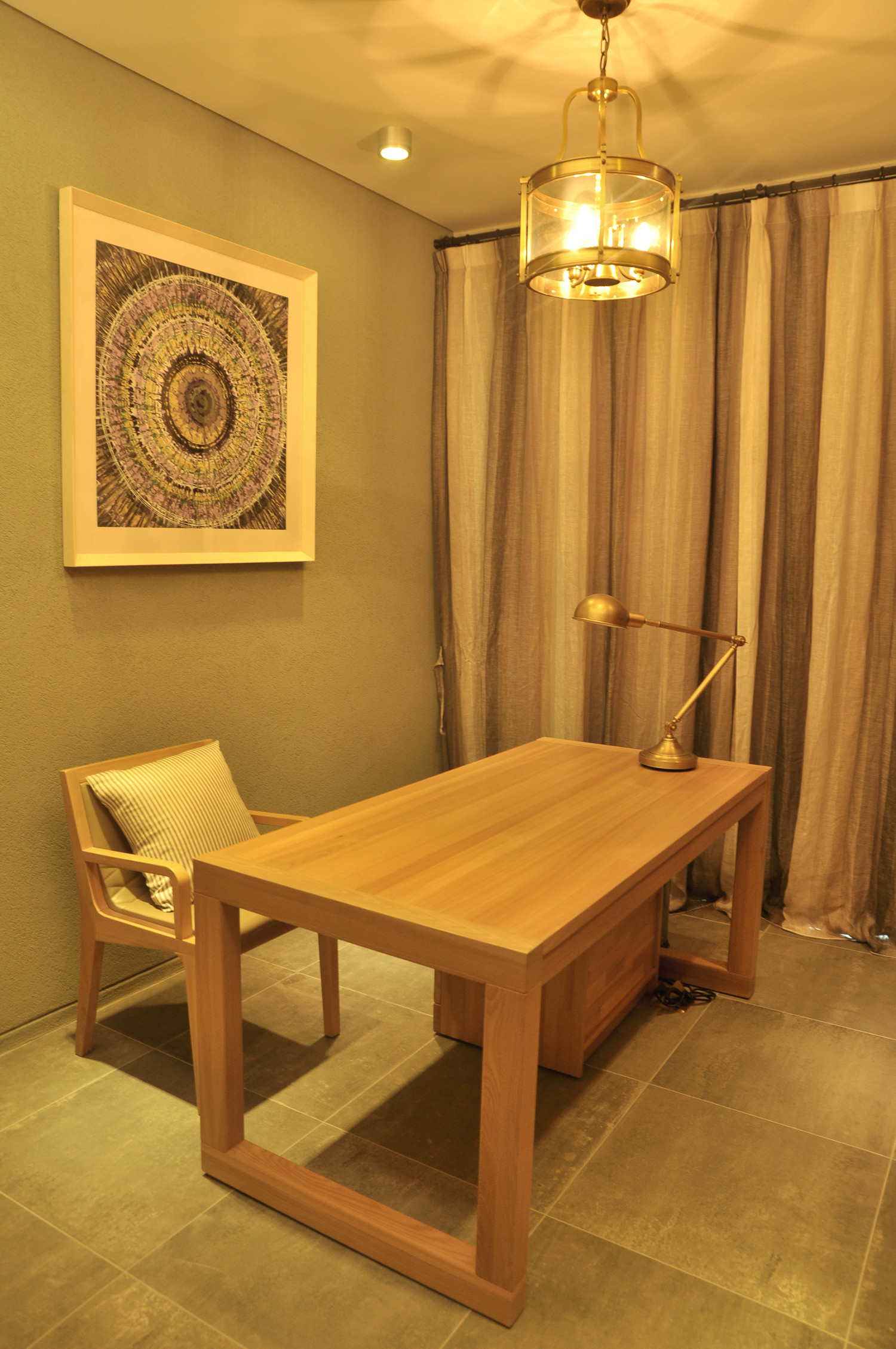 欧式银白门窗图片 家用铝合金门窗效果图_11