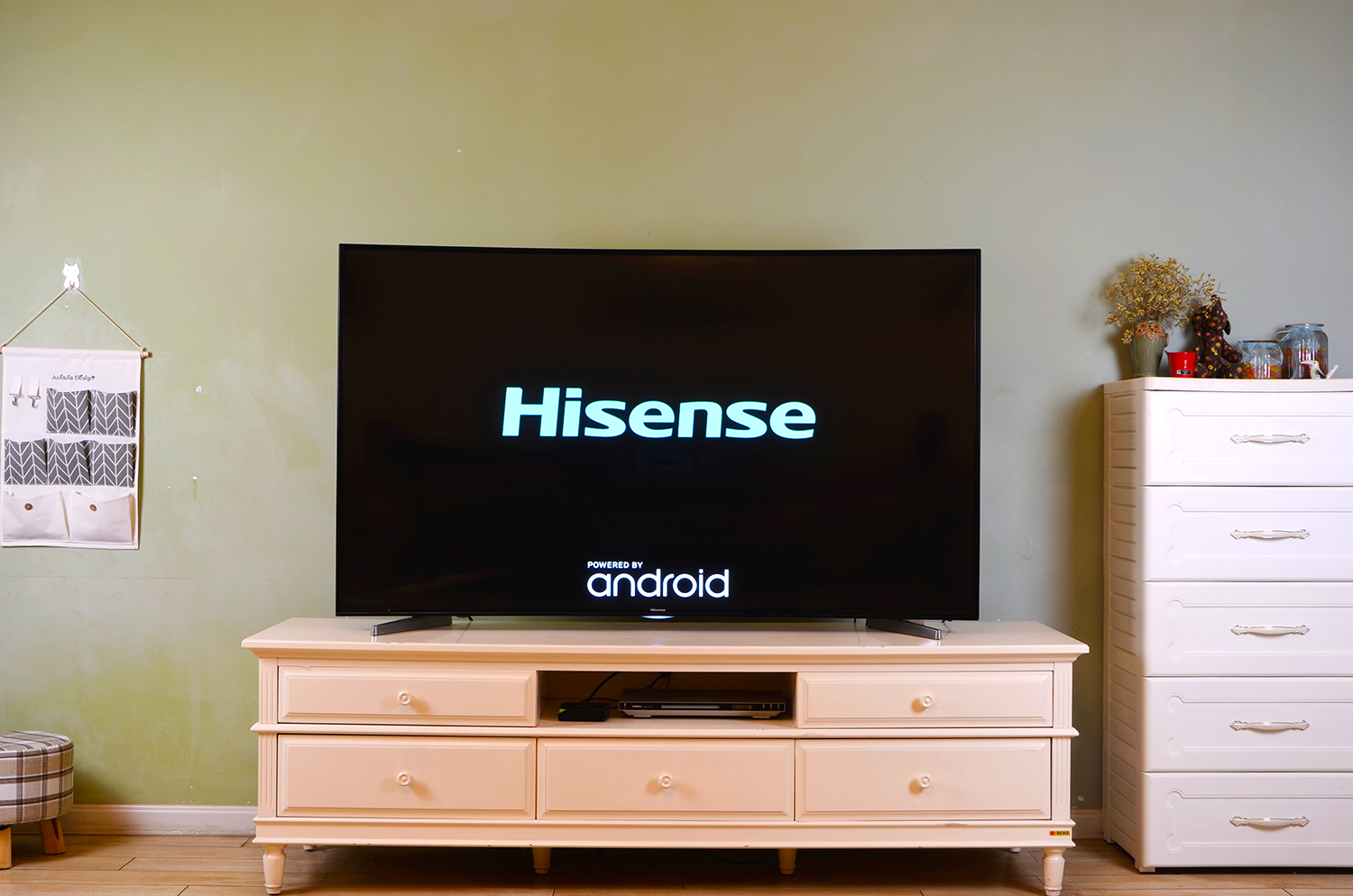 请问真实使用感受海信65e7c和e7cy的区别是?