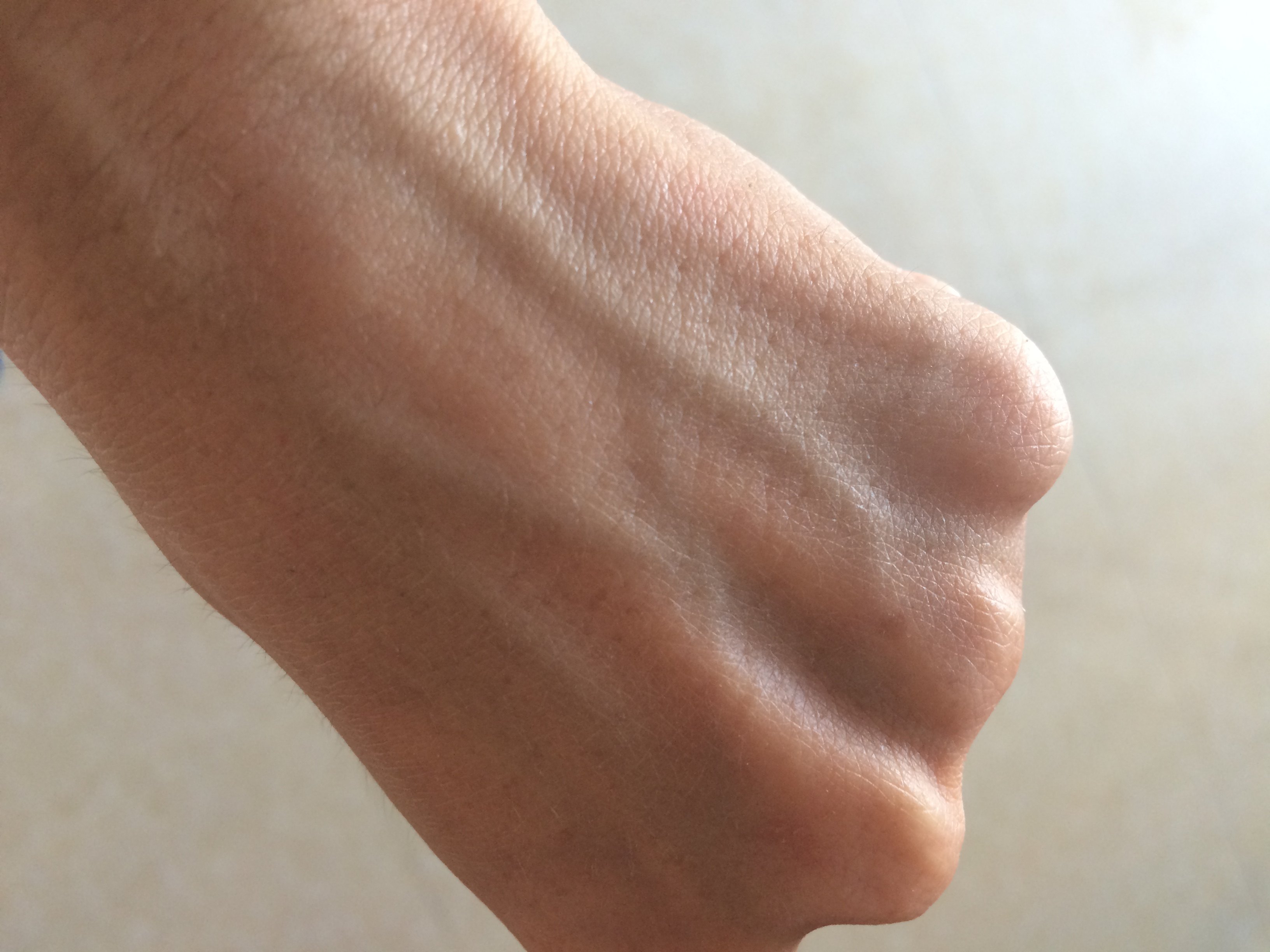 相宜本草红景天洗面奶