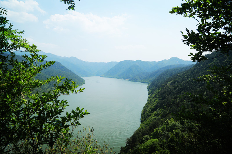 严子陵钓台与富春江