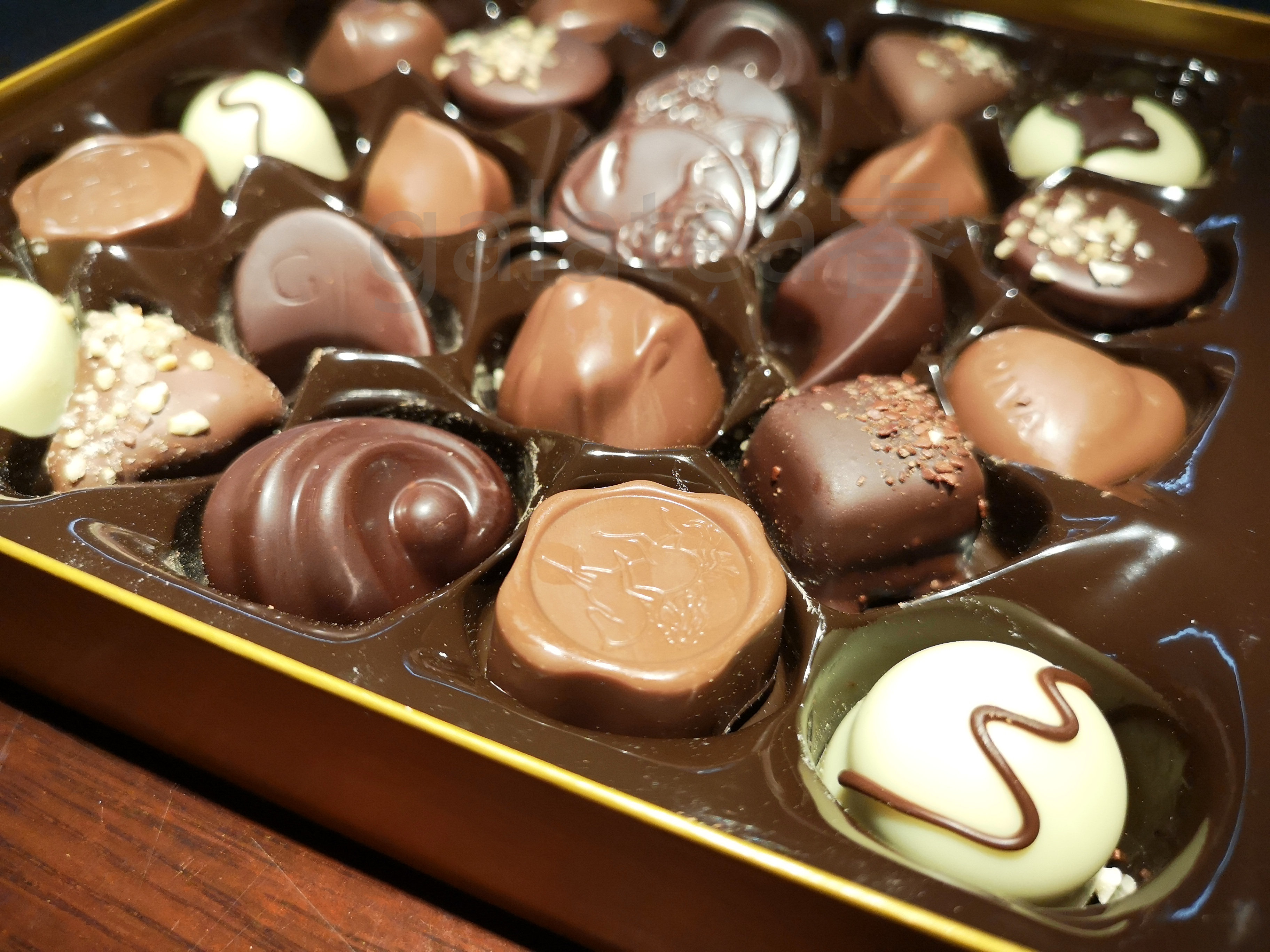 比利时进口歌帝梵夹心巧克力礼盒性价比最高，使用一个月后真实上手体验_搜券