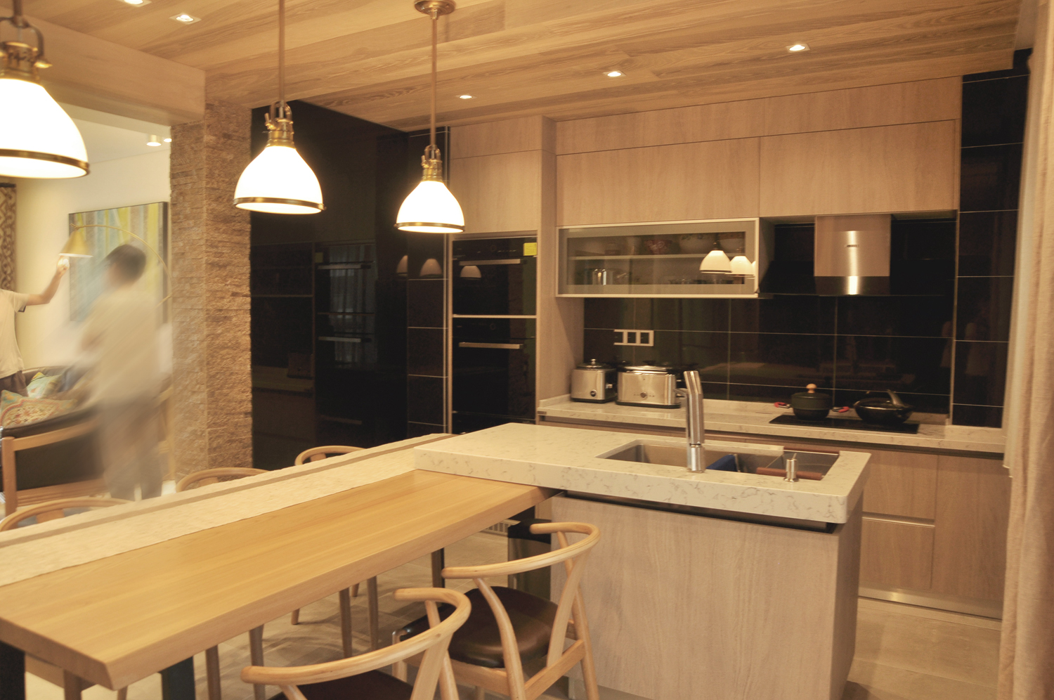 欧式银白门窗图片 家用铝合金门窗效果图_10