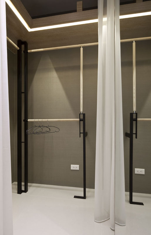 主卧大衣柜效果图大全 现代简约风白色衣柜图片_7