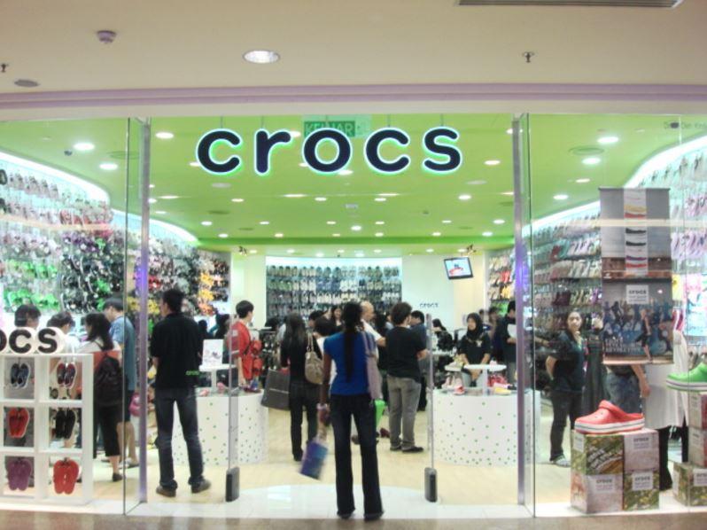 crocs aeon mall