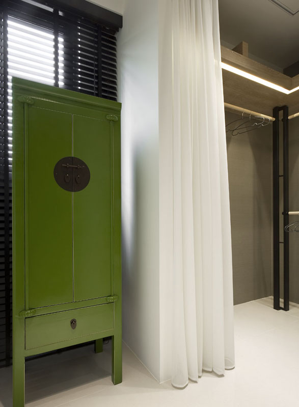 主卧大衣柜效果图大全 现代简约风白色衣柜图片_21