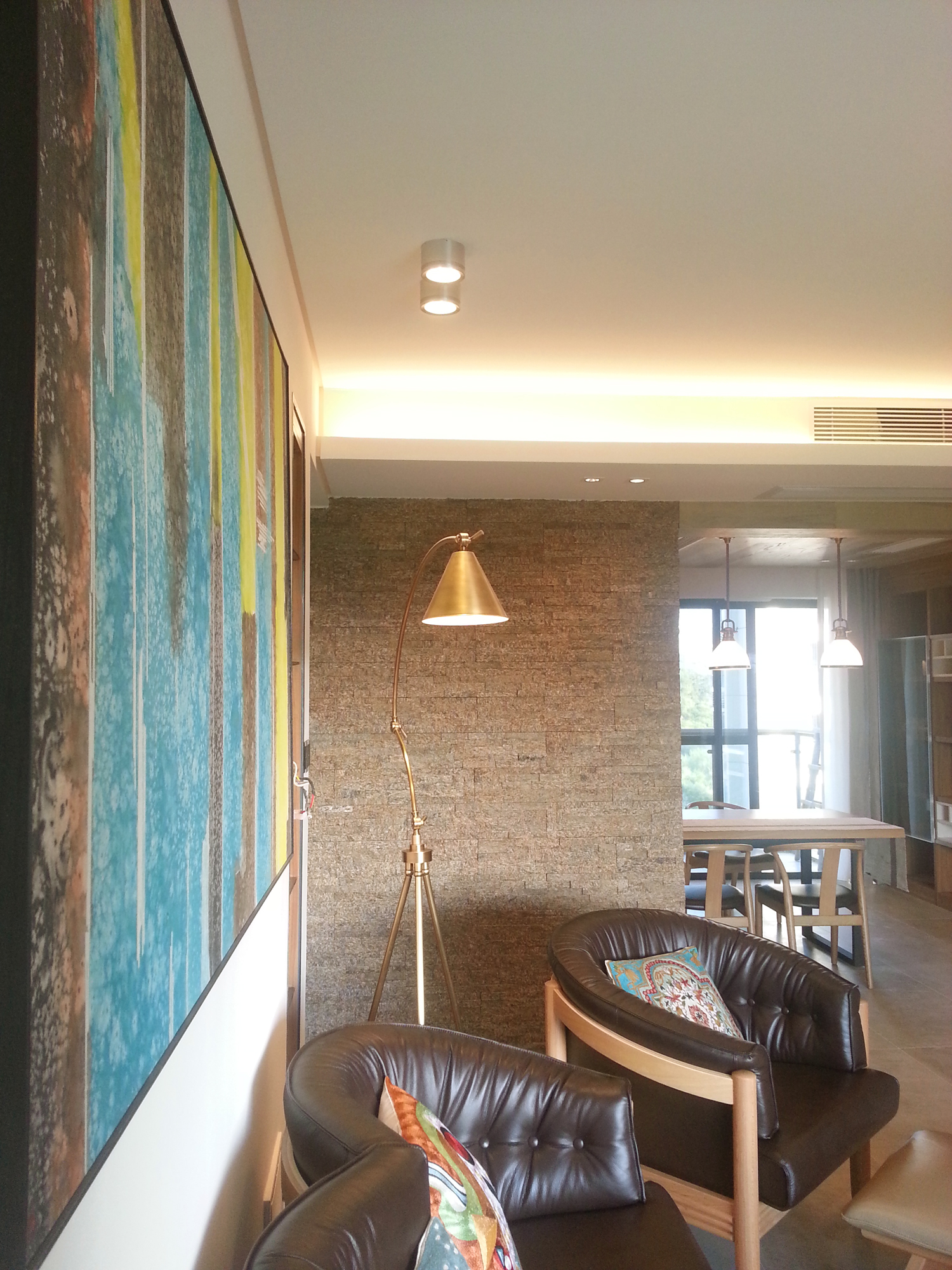 欧式银白门窗图片 家用铝合金门窗效果图_3