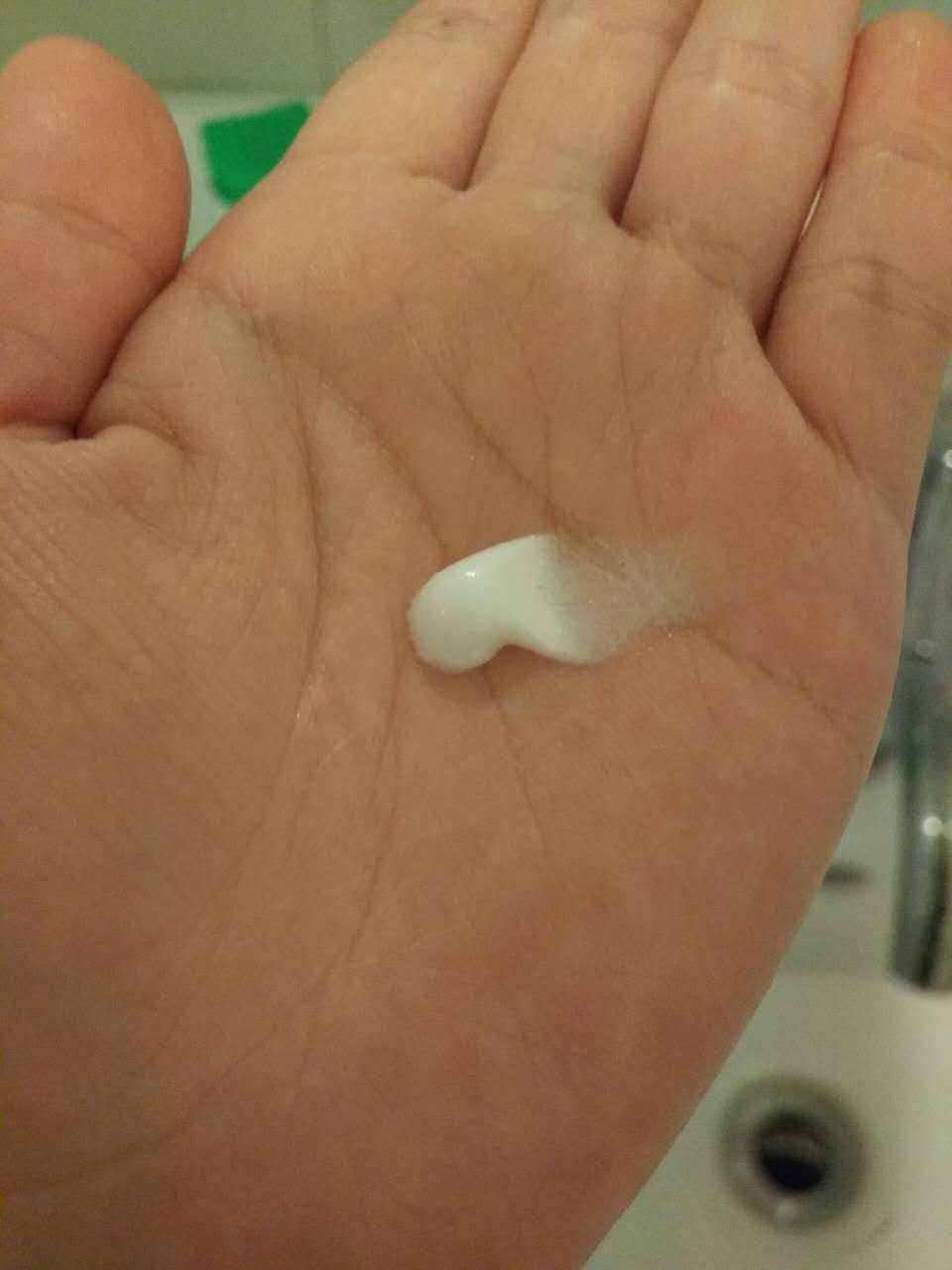 金缕梅控油洁面乳