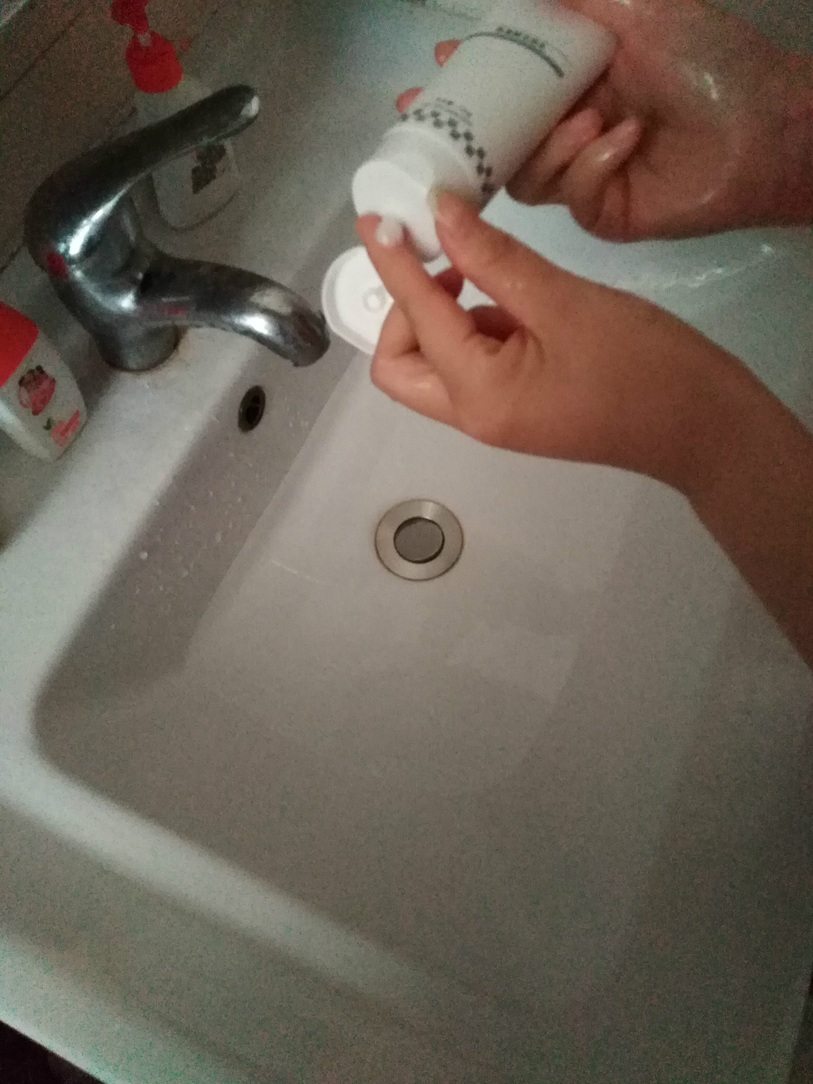 nini氨基酸洗面奶么样到底好不好可以通用吗，两款产品使用评测_搜券