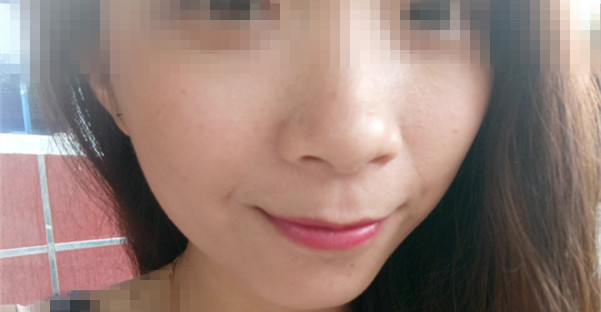 自然堂轻透无瑕修颜霜