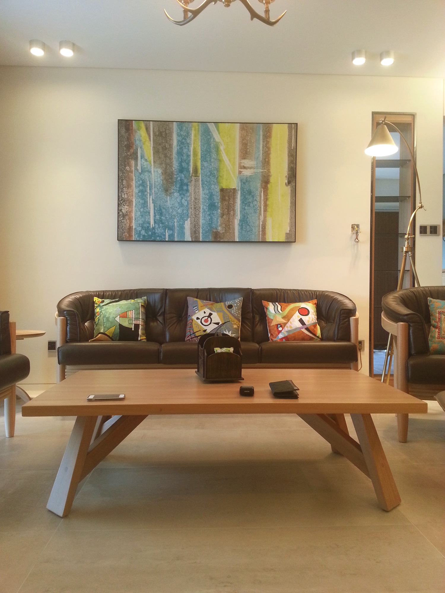 欧式银白门窗图片 家用铝合金门窗效果图_7