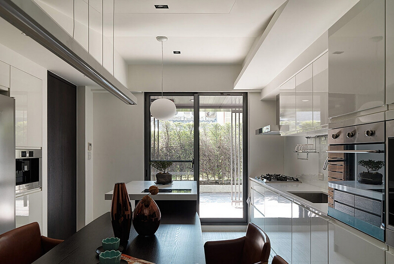 现代阳台铝合金玻璃门效果图 卫生间实木门效果图_7