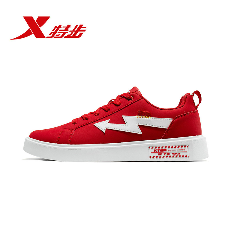 Genuine men's special shoes, board shoes, 2019 new leather top fashion sneakers, lightning shoes, fashion trends, red Skate shoe