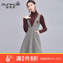 欧昵雪2018秋冬新款小蜜蜂V领高腰修身无袖呢子背带连衣裙女A字裙图片