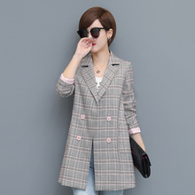 秋比2018新款女装秋装韩版西装领格子外套女西服中长款矮个子上衣图片