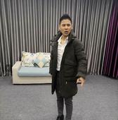 军绿色男士中长款羽绒服外套