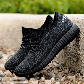 时尚好看的男鞋青年秋天便宜板鞋工地耐磨干活