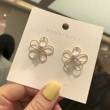 elisha韩国东大门paparazzi耳环春夏花型珍珠可爱简约时尚 耳钉