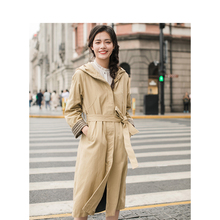 茵曼旗舰店 2018秋装新款女装休闲棉质连帽宽松配腰带风衣女外套图片