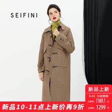 预售诗凡黎2018冬季新款千鸟格长款双面呢女过膝牛角扣羊毛大衣图片