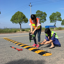 减速带橡胶铸钢铸铁公路马路汽车道路国标交通设施70mm加厚减速板