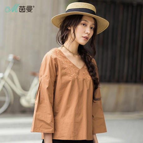 茵曼旗舰店棉麻女装2018秋装新款复古文艺绣花V领喇叭袖衬衫衬衣商品大图