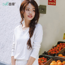 茵曼旗舰店2018秋装新款绣花V领百搭纯棉长袖T恤女修身打底衫上衣图片
