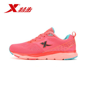 特步缓震跑步鞋