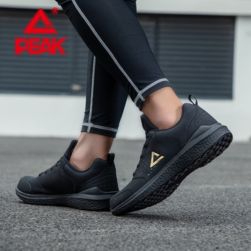 PEAK Sports Shoes Men's Shoes Pure Black Casual Lightweight Soft Sole Leather Top Broken Size Shoes Waterproof Autumn and Winter Running Shoes