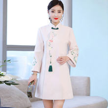 中国风古装唐装汉服女大衣冬季2018新款改良旗袍长袖加厚毛呢外套图片