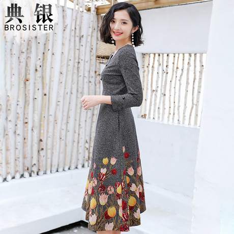 妈妈裙子2018新款女秋季中老年收腰遮肚子过膝修身洋气长袖连衣裙商品大图