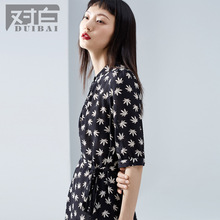 对白真丝连衣裙女2019新款夏装枫叶印花腰带立领短袖桑蚕丝裙子图片
