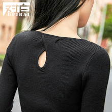 对白纯色镂空圆领长袖毛衣女2018秋冬新款时尚修身套头打底针织衫图片